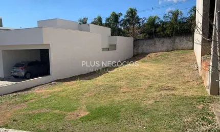 Oportunidade, terreno a venda no condomínio Via Reggio na Avenida São Paulo