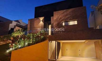 Luxuosa Casa Semi-Mobiliada no Residencial Cyrela Landscape - 317m², 4 Suítes, Piscina, Espaço Gour