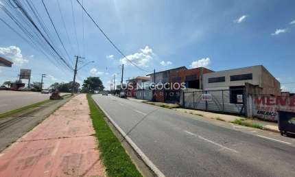 Armazém/Barracão Comercial com 180m² de Área Útil, 4 Vagas de Garagem e Excelente Localização no Ja