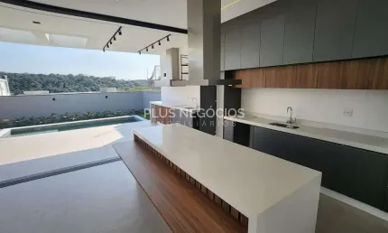 Magnífico Sobrado em Alphaville Nova Esplanda 4: Vista Deslumbrante para o Pôr do Sol, Proximidade