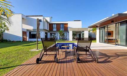 Sobrado em 2 lotes com 4 dorms, Alphaville Nova Esplanada 3, Votorantim - Estuda 100% em permuta