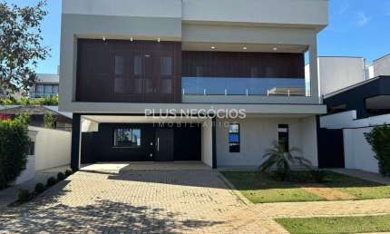 Luxuoso Imóvel em Alphaville Nova Esplanada 3: 3 Suítes com Closet, Escritório, Cozinha Planejada,