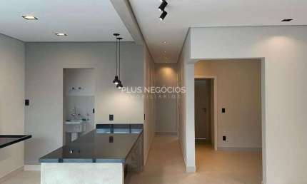 Casa Térrea de Alto Padrão no Condomínio Villa Suíça: 2 Suítes, Closet, Espaço Gourmet e Acabamento