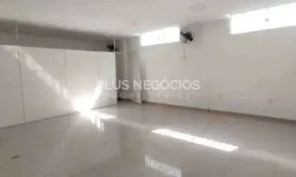 Casa à venda na Avenida Doutor José Caetano Graziosi, 296, Wanel Ville, Sorocaba