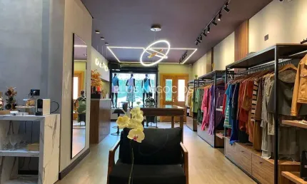 Oportunidade Única: Linda Loja de Roupas em Localização Privilegiada - Qualidade e Visibilidade! No