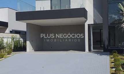 Casa à venda no Alphaville Nova Esplanada 3: 115m², 4 suítes, piscina, área gourmet e localização p