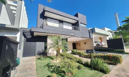 Sobrado de Alto Padrão no Chácara Ondina | Suíte Master de 50m² | Piscina Aquecida | Acabamentos So
