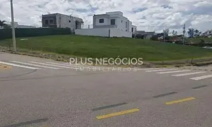 Terreno de Esquina à Venda no Condomínio Cyrella em Votorantim – 520m² em Localização Privilegiada