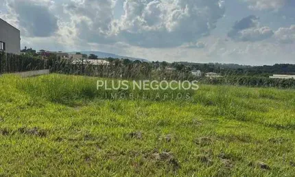 Terreno à venda no Condomínio Saint Charbel – Lote de 1.000m² com topografia privilegiada – Entrada