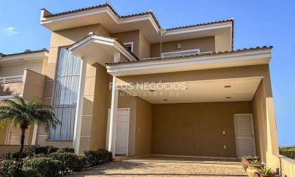 'Luxuosa Casa à Venda em Ibiti Royal Park, Sorocaba - 3 Suítes, Área Gourmet e Conforto Incomparáve