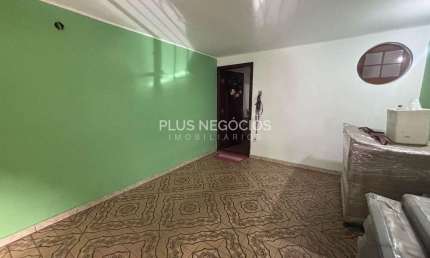 Oportunidade Única: Casa Espaçosa em Localização Estratégica no Jardim Emília!
