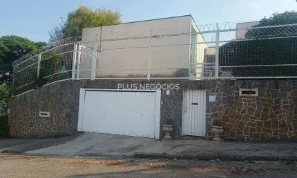 Casa Térrea na Vila Trujillo – 559m² Construídos, 4 Dorms, 4 Vagas, Salão de Festas – Ideal para Cl