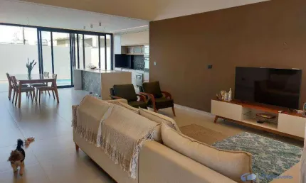 Linda casa térrea no Condomínio Bosque dos Manacás terreno de 307m²