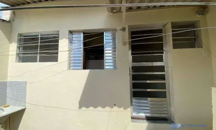 Casa com 1 dormitório para alugar por r$ 853,00/mês - jardim califórnia - jacareí/sp