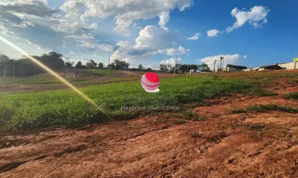 Terreno em condomínio fechado à venda na Rua Primeiro de Maio, 225, Parque Xangri-Lá, Contagem por R$ 900.000