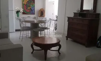 Apartamento à Venda com 2 dormitórios sendo 01 Suíte no Edifício Versalhes, localizado no bairro Po