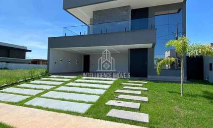 Sobrado em Condominio à venda com 3 suítes sendo 1 Suíte Master com Closet e Banheira, Condomínio R