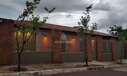 Casa com 5 quartos à venda na Avenida Fernando Correa da Costa, Jardim Shangri-La, Cuiabá