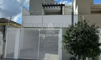 Casa à venda em rua fechada, semi mobiliada e recém reformada, com 3 suítes no santa cruz, cuiabá,