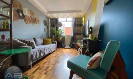 Charmoso apartamento no Cristo Rei, 92 metros privativos