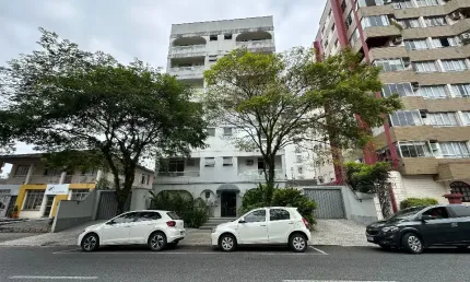 Apartamento reformado no bairro américa - joinville -sc