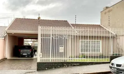 Casa semi mobiliada a venda com 4 quartos sendo 1 suíte no Jardim Carvalho