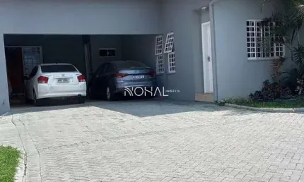 Sobrado à venda com 3 quartos sendo 1 suíte com closet no Residencial Pinheiro