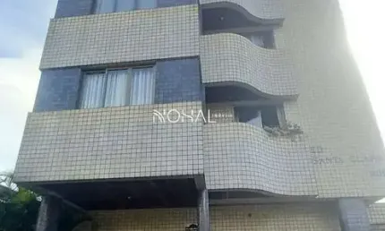 Apartamento a venda com 3 quartos sendo 1 suíte no Edifício Santa Clara