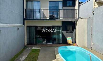 Casa a venda com 3 quartos sendo 1 suíte no Bairro Jardim Royal Neves