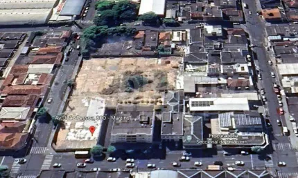 Imóvel Comercial imperdível à venda em Uberlândia! Localizada no privilegiado bairro Bom Jesus