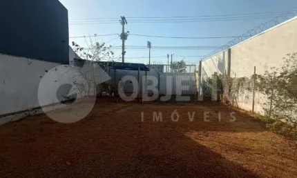 Ótimo terreno a venda em avenida comercial na melhor localização do bairro santa monica em uberlândia