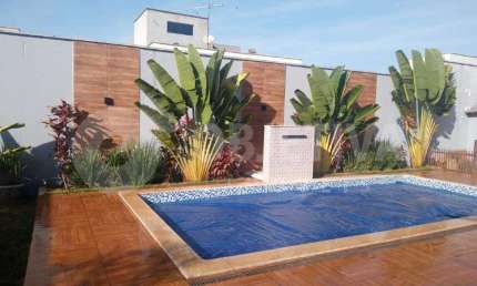 Casa com 4 quartos à venda no Novo Mundo, Uberlândia 