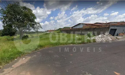 Excelente lote no Bairro Jardim Europa em Uberlândia