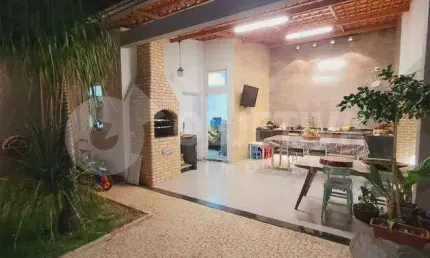 Casa à venda, 3 quartos, 1 suíte, 2 vagas, PRESIDENTE ROOSEVELT - UBERLANDIA/MG
