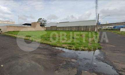 Ótimo lote localizado no Bairro Umuarama em Uberlândia