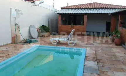 Casa com 3 quartos à venda no Brasil, Uberlândia 
