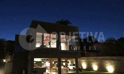 Casa à venda, 4 quartos, 4 suítes, 5 vagas, CIDADE JARDIM - UBERLANDIA/MG