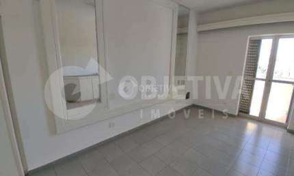 Apartamento com 3 quartos à venda no Lidice, Uberlândia 