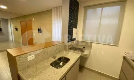 Lindo apartamento no andar térreo no bairro Shopping Park