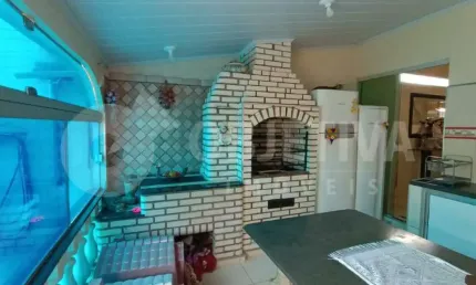 Excelente casa de esquina a venda no bairro Jardim das Palmeiras