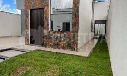 Belíssima casa nova no Bairro planejado Portal do Vale