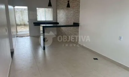 Casa com 3 quartos à venda no Loteamento Monte Hebron, Uberlândia 