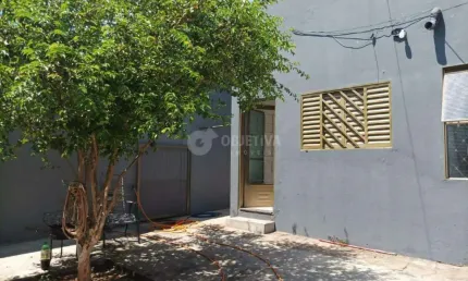 Casa com 5 quartos à venda no Taiaman, Uberlândia 