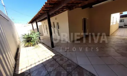 Ótima casa disponível para venda no bairro santa monica