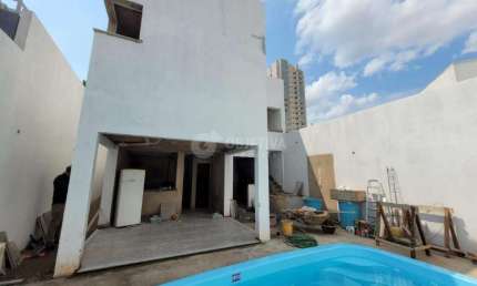 Casa à venda, 3 quartos, 2 suítes, 2 vagas, MARTINS - UBERLANDIA/MG