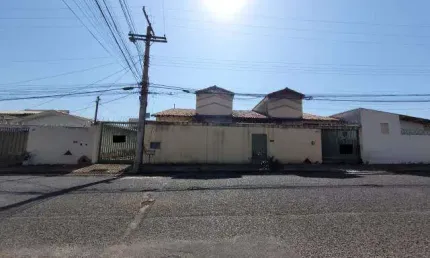 Casa à venda, 3 quartos, 3 suítes, presidente roosevelt - uberlandia/mg