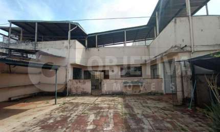 Casa com 2 quartos à venda no Centro, Uberlândia 