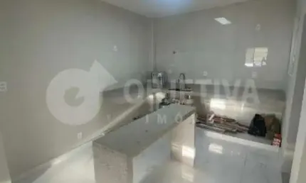 Apartamento em ótima localização no bairro Roosevelt em Uberlândia