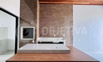Casa com 3 quartos à venda no Novo Mundo, Uberlândia 