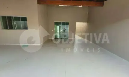 Excelente casa a venda no Bairro Jardim Botânico em Uberlândia